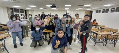 112學年度第1學期文康活動-皮革手機掛繩手作20231207